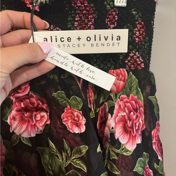 Alice + Olivia ​Zarya Asymmetrical Smocked Mini Skirt Size 0 NWT - Picture 8 of 11